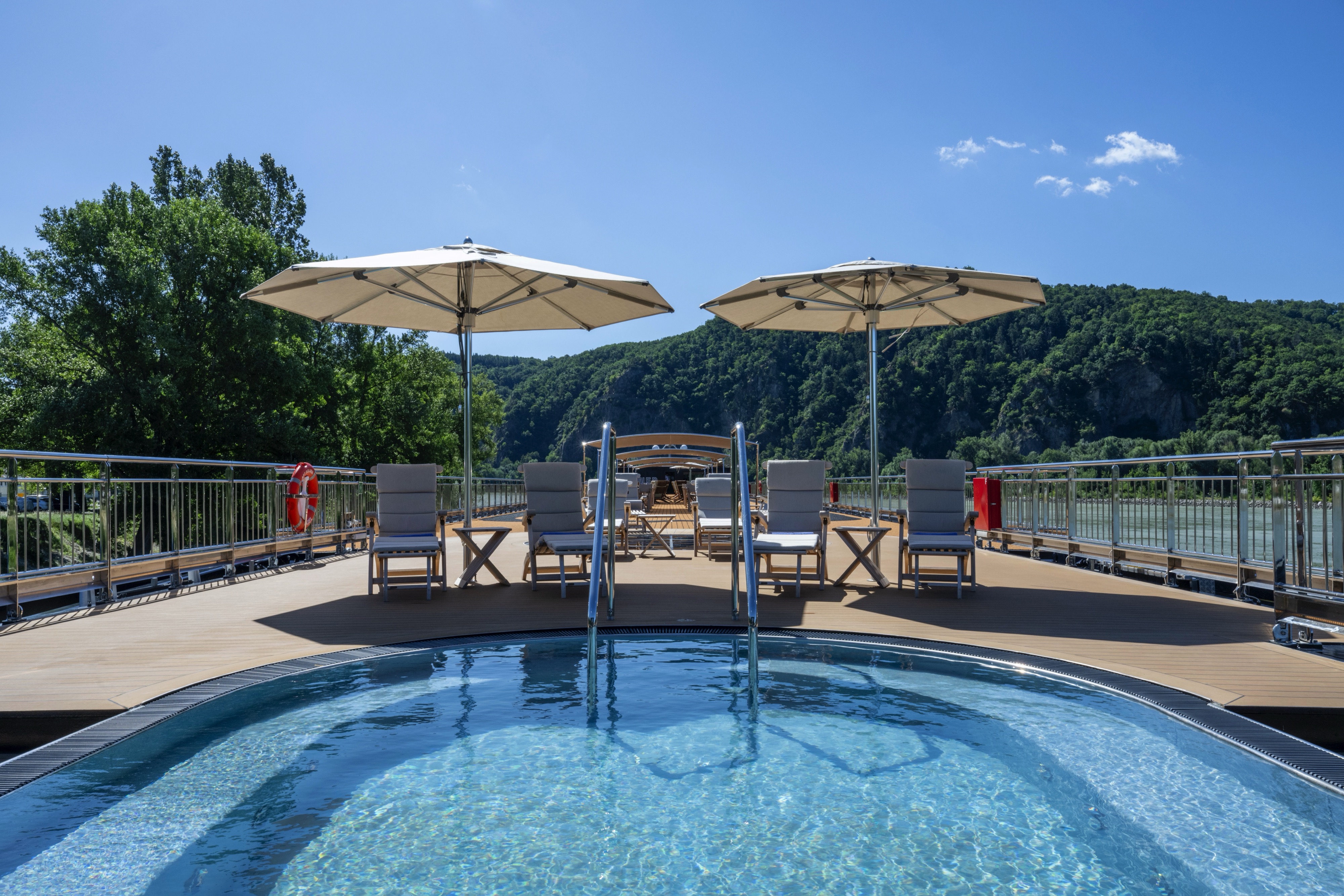 APT Solara - Swimming pool